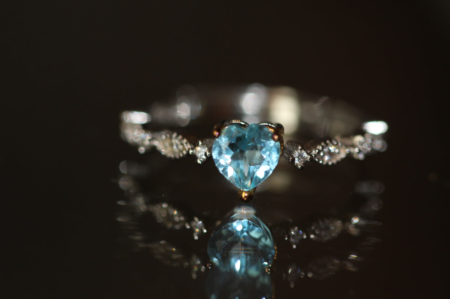 blauer Topas Ring weiß gold plattiert