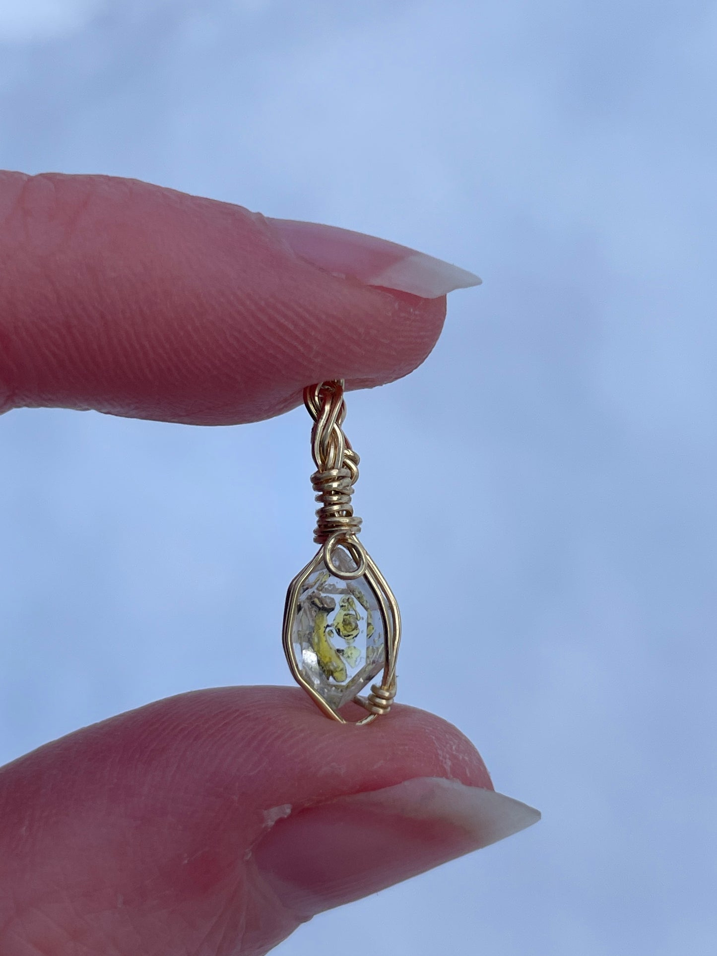 Petroleum Quarz Anhänger mit Enhydro in 18k echt gold