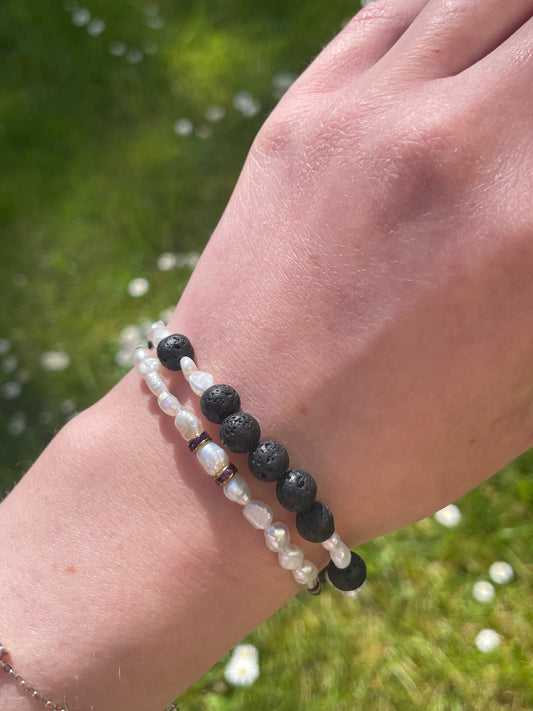 Süßwasser Perlen Armbänder mit Lava Gestein oder geschliffenen Turmalin Perlen vergoldet