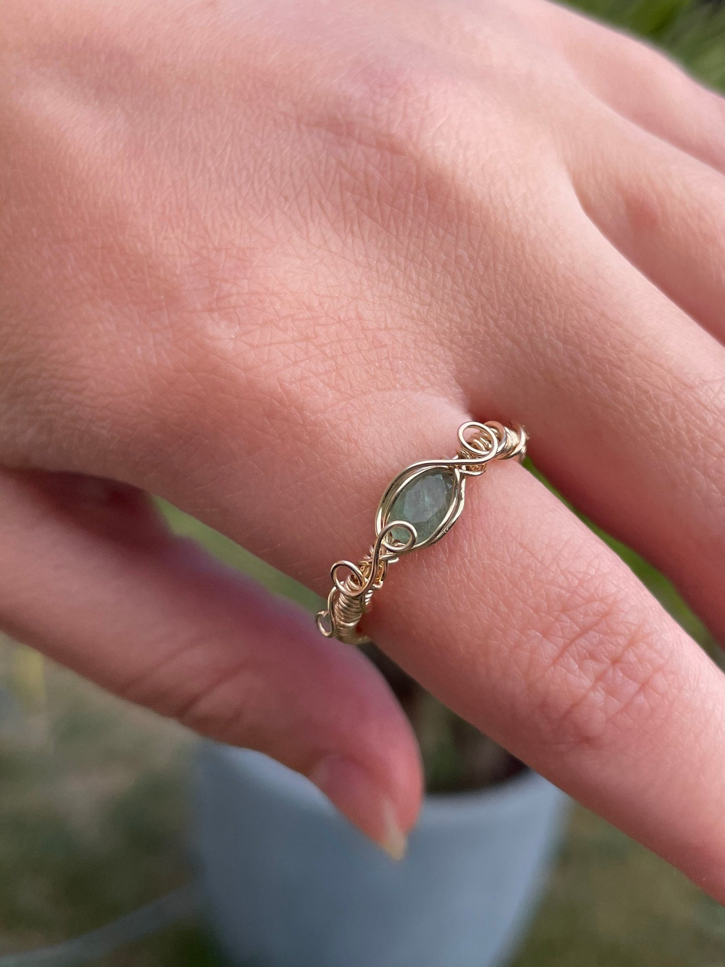 Smaragd Ring verschnörkelt 14k gold gefüllt